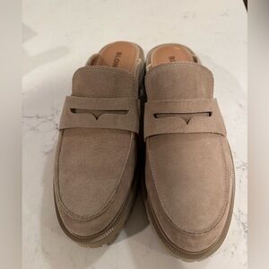 Blondo Tan Suede Loafers